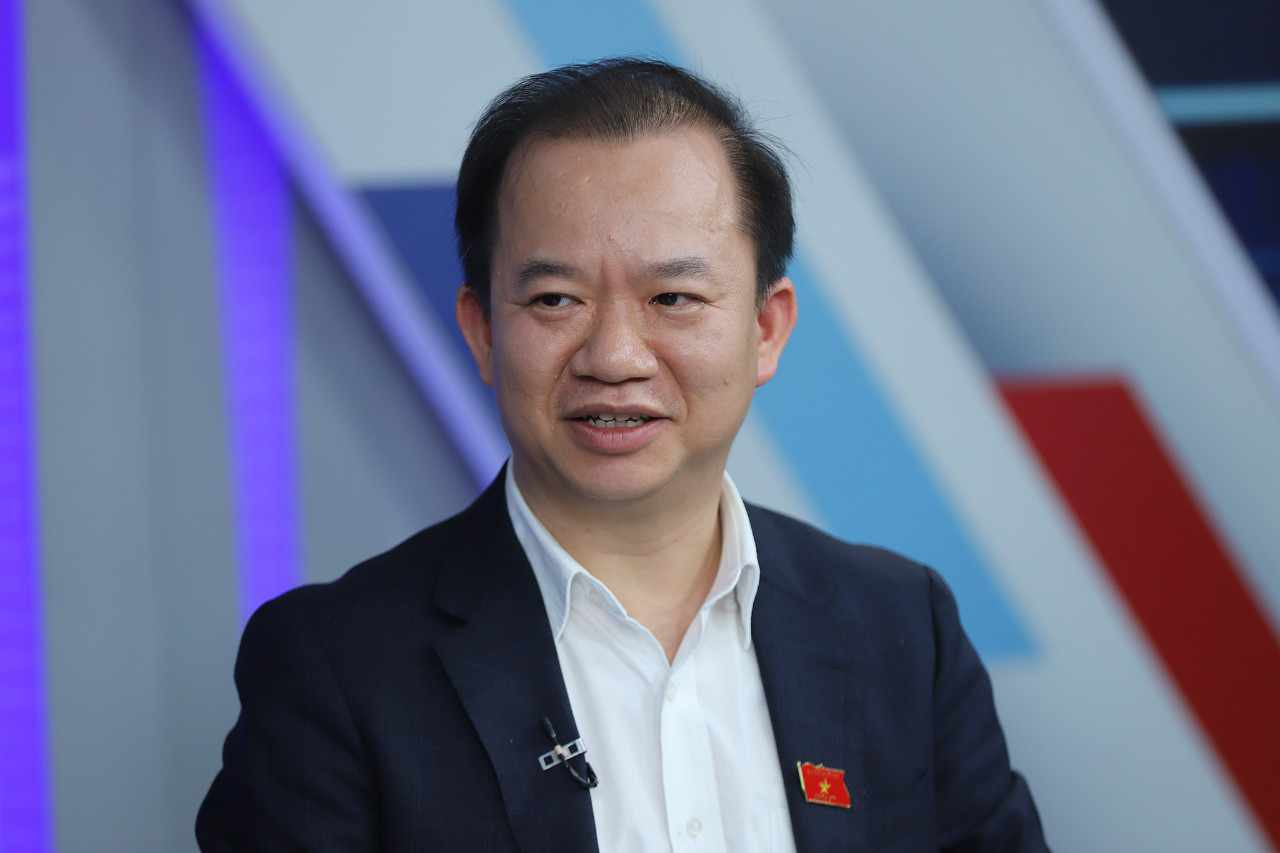 PGS.TS, đại biểu Quốc hội Bùi Hoài Sơn, Ủy viên Thường trực Ủy ban Văn hóa, Giáo dục