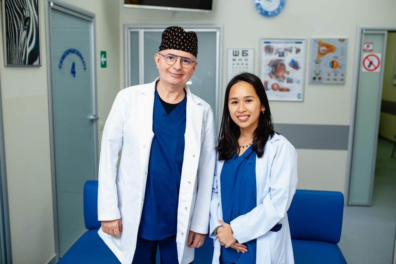 TS Hoàng Anh bên Thầy của cô GS.TS Kalinnikov Yury