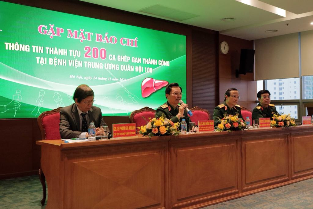 Trung tướng, GS.TS Mai Hồng Bàng, nguyên Giám đốc Bệnh viện Trung ương Quân đội 108 thông tin về ca ghép Trung tướng, GS.TS Mai Hồng Bàng, nguyên Giám đốc Bệnh viện Trung ương Quân đội 108 thông tin về ca ghép