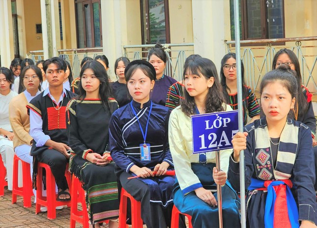 Bình đẳng giới với người học và cán bộ nhân viên trong các cơ sở giáo dục tại Việt Nam không chỉ là một nguyên tắc, mà còn là mục tiêu phát triển xã hội.