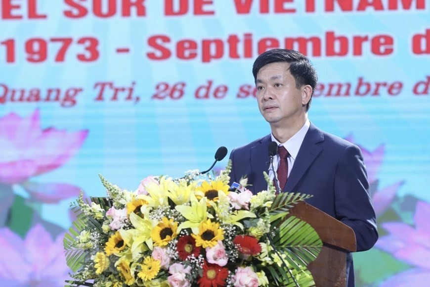 Bí thư Tỉnh ủy Quảng Trị Lê Quang Tùng đọc diễn văn Lễ kỷ niệm. Ảnh: TTXVN