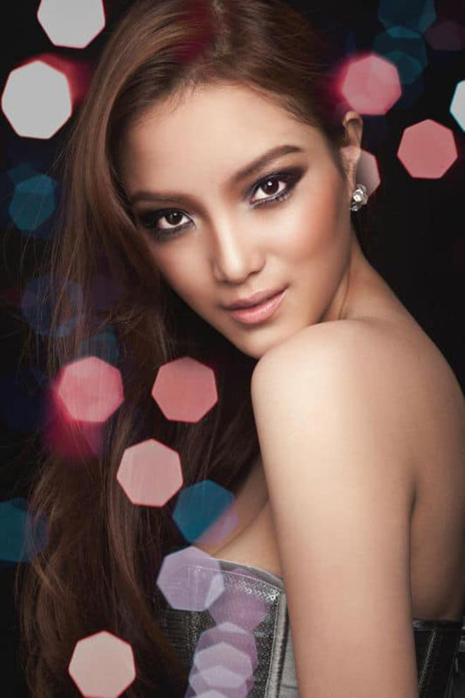 Sở hữu vẻ đẹp rạng rỡ, nóng bỏng nhưng Huỳnh Bích Phương nhanh chóng từ bỏ showbiz và sang Mỹ học về thiết kế thời trang. Hiện tại cô đã 'ở ẩn' và rất kín tiếng.