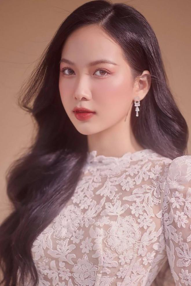 Người đẹp làn da của cuộc thi HHVN 2020 Phạm Thị Phương Quỳnh đẹp mong manh tựa 'nàng thơ'.