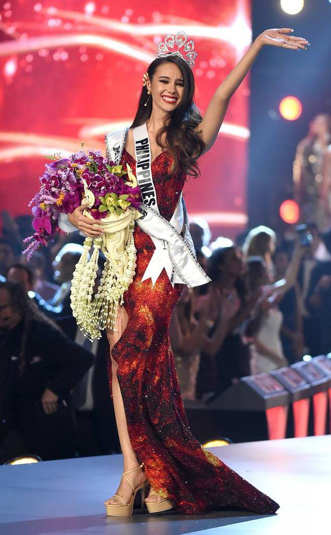 Mỹ nhân Philippines Catriona Gray giành ngôi vị Hoa hậu Hoàn vũ 2018 và là một trong những người đẹp Philippines thành công nhất tại cuộc thi Miss Universe với sức ảnh hưởng to lớn của mình.