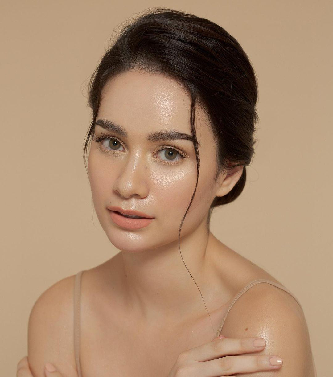 Là một người trẻ thế hệ 4.0, Hannah Arnold bày tỏ những quan điểm của cô trong đêm chung kết Binibining Pilipinas 2021: "Là một sinh viên tốt nghiệp chuyên ngành pháp y tôi nhận thấy đất nước chúng ta đang có sự đầu tư nghiêm túc vào khoa học, công nghệ. Hãy khuyến khích những người trẻ trở thành những nhà khoa học và chúng ta có thể cùng nhau ngăn ngừa một đại dịch khác".