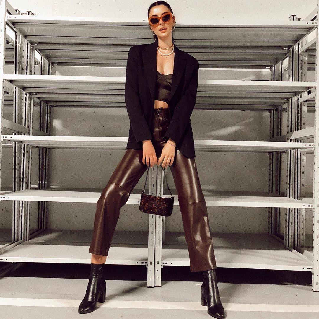 Mặc dù sở hữu chiều cao ấn tượng và thân hình nóng bỏng nhưng người đẹp chuộng phong cách thời trang cá tính.