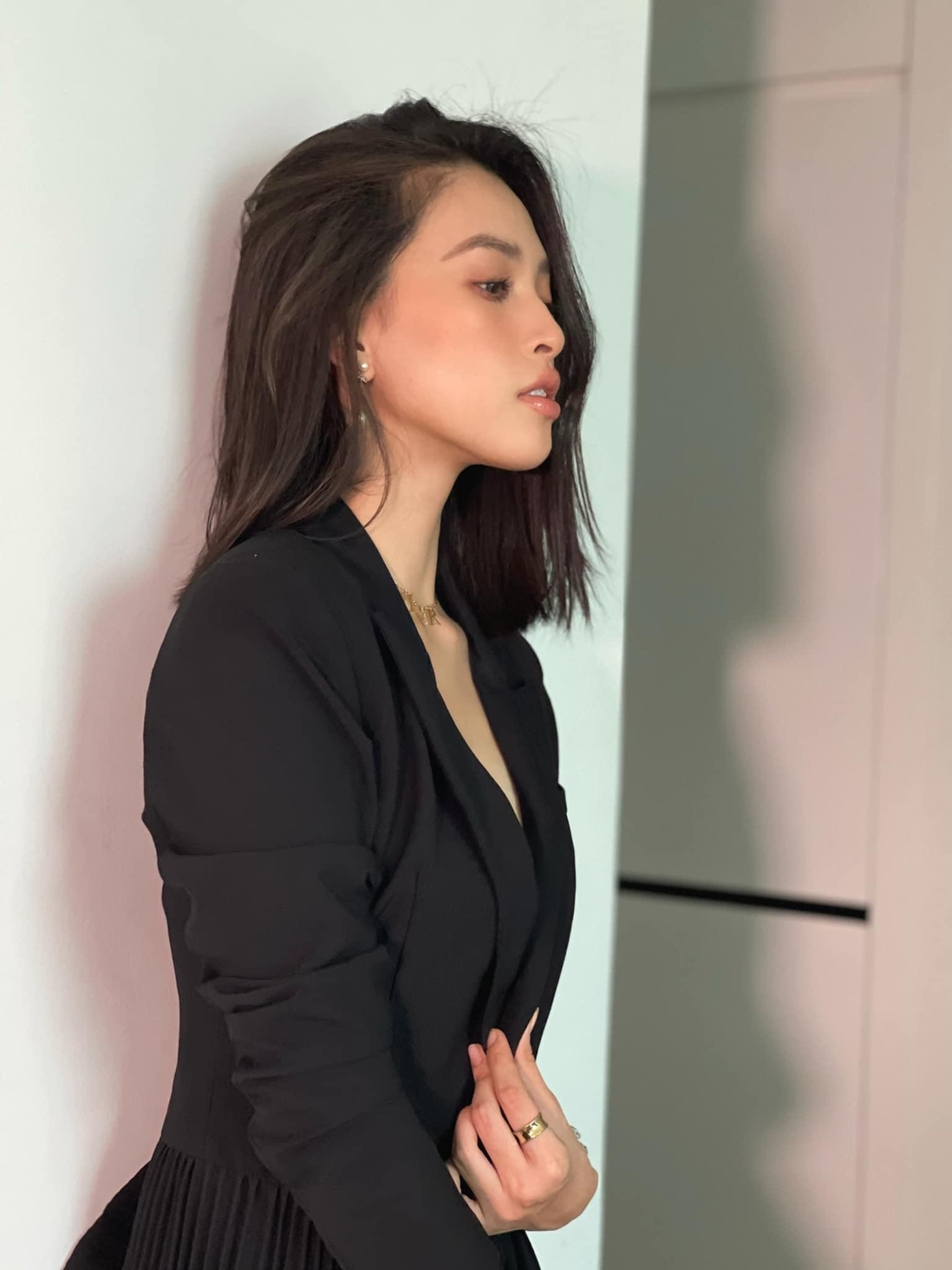 Nhan sắc ngày càng xinh đẹp của Hoa hậu Việt Nam 2018 nhận được nhiều lời khen ngợi của các fan.