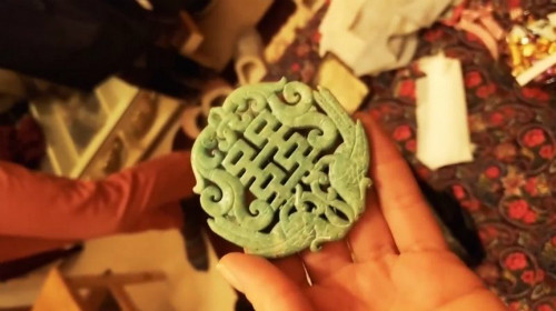 Chàng trai phát hiện 'kho báu' trong căn hộ của bạn gái ảnh 1