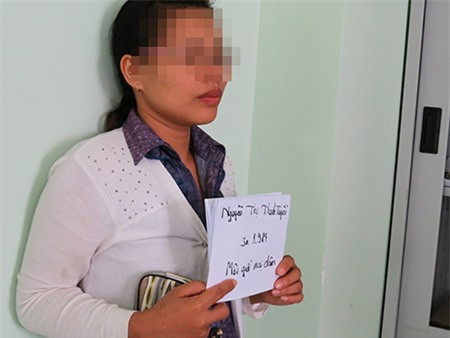 'Má mì' Nguyễn Thị Thanh Tuyền tại cơ quan công an