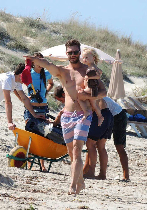 'Tỷ phú bạo dâm' của ‘50 sắc thái’ là ai? ảnh 5