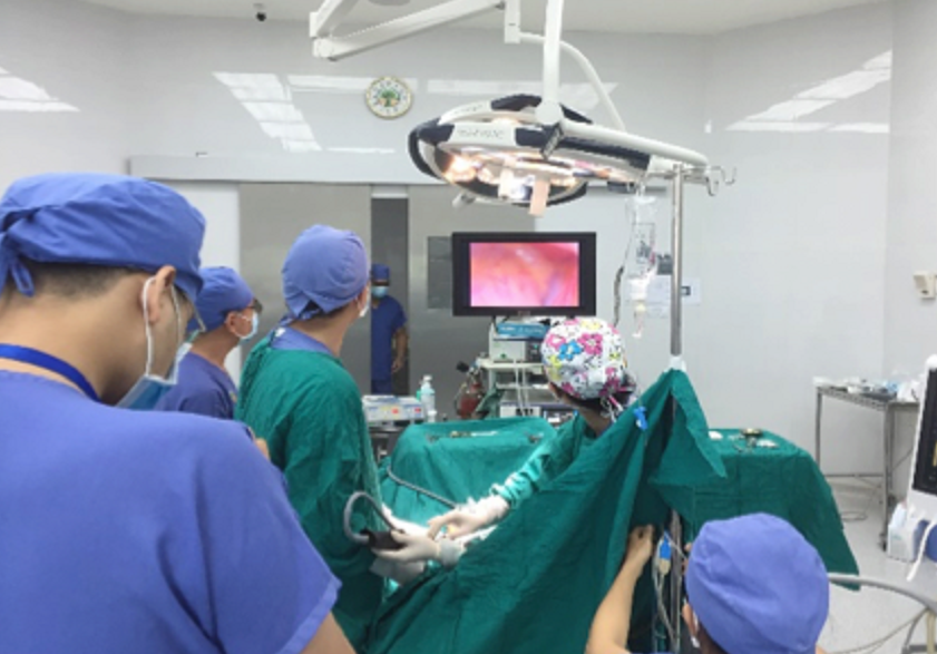 Những trẻ bị dị vật xâm nhập vào cơ thể cần có thiết bị nội soi chuyên dụng để tránh tổn thương cho bệnh nhi