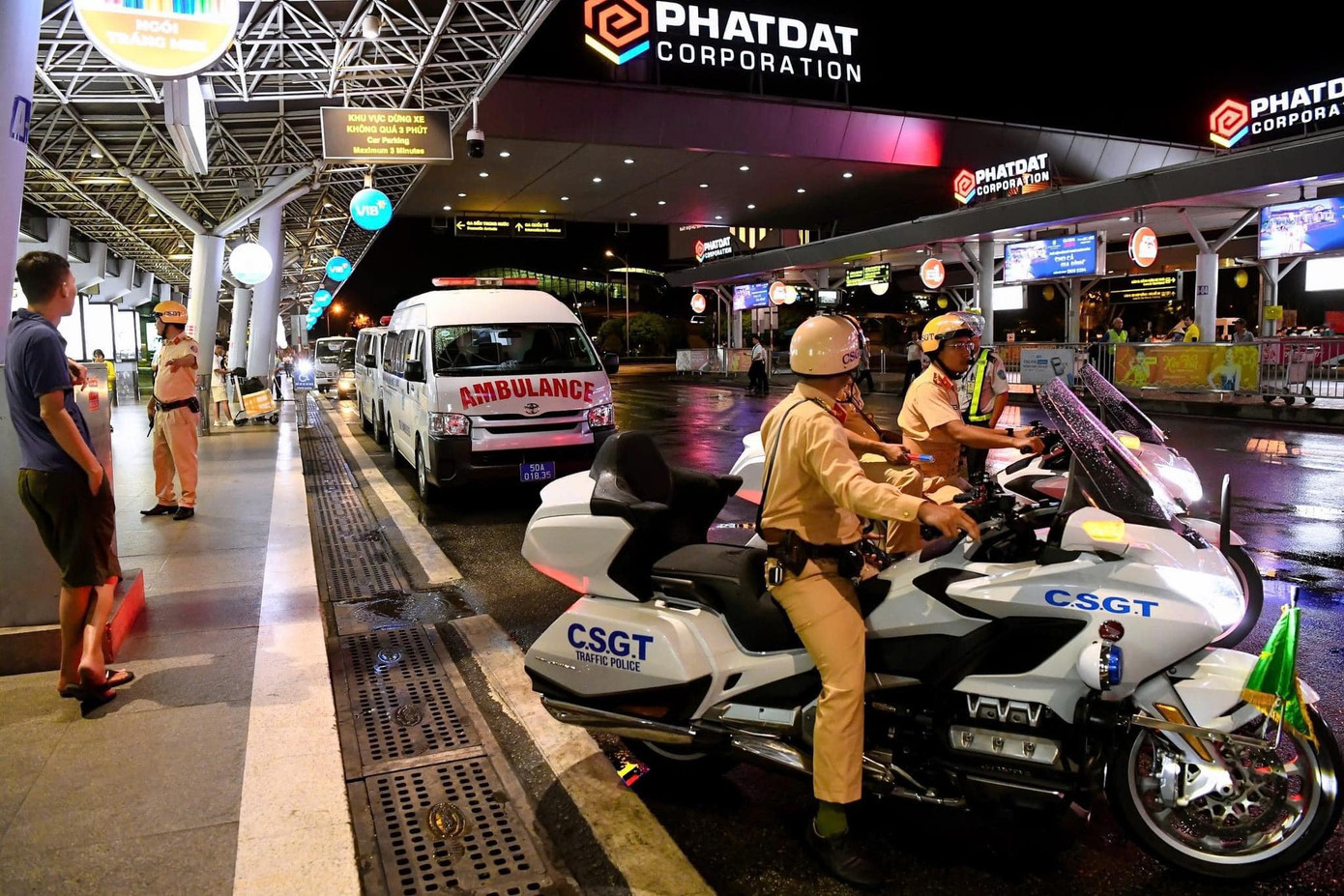 Lực lượng CSGT của Hà Nội và TPHCM đã hỗ trợ tích cực cho hành trình vận chuyển tạng hiến. Ảnh: BVCC Lực lượng CSGT của Hà Nội và TPHCM đã hỗ trợ tích cực cho hành trình vận chuyển tạng hiến. Ảnh: BVCC