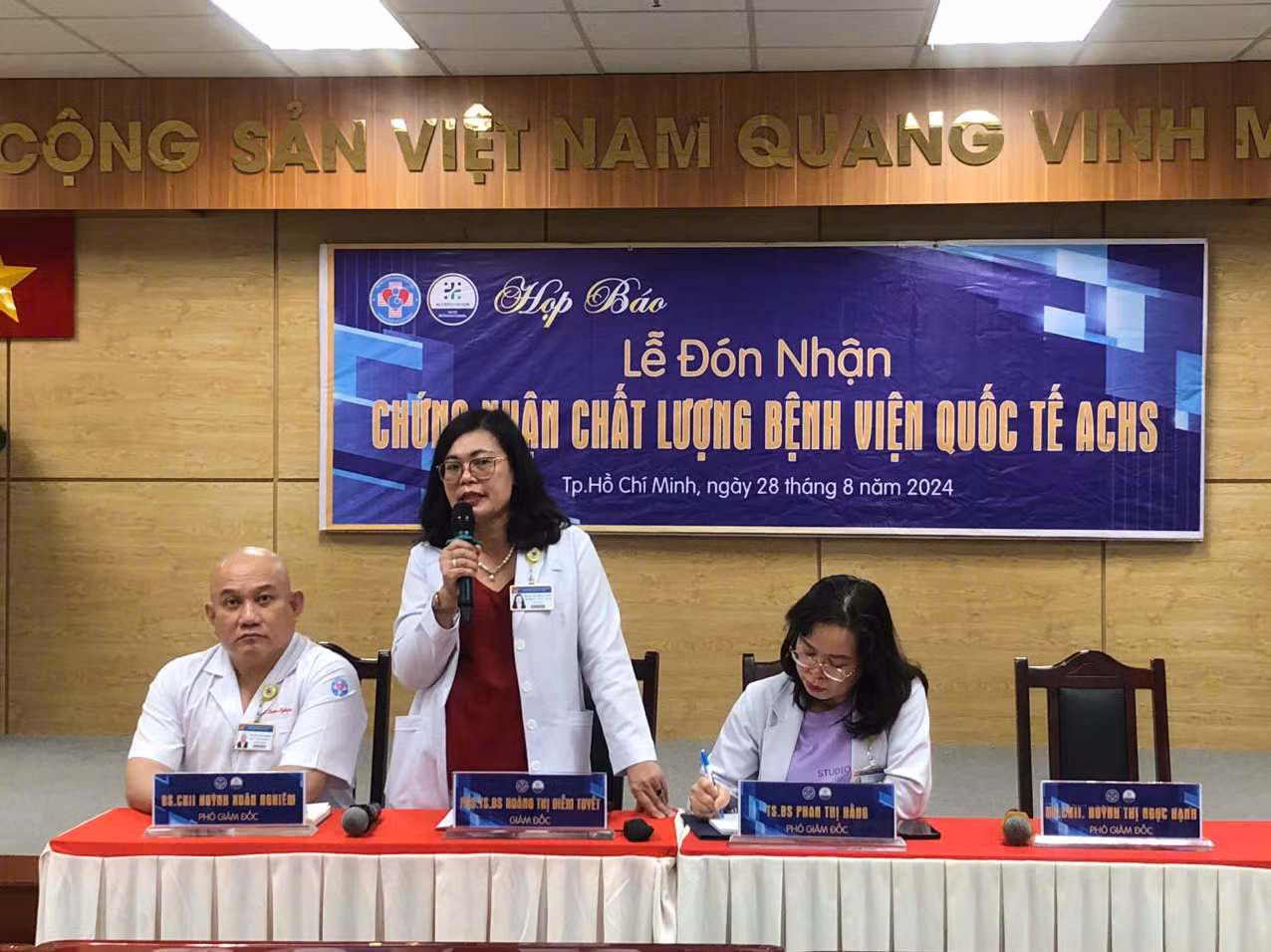 PGS.Hoàng Thị Diễm Tuyết chia sẻ thông tin về chứng nhận chất lượng bệnh viện quốc tế Hùng Vương vừa đạt được PGS.Hoàng Thị Diễm Tuyết chia sẻ thông tin về chứng nhận chất lượng bệnh viện quốc tế Hùng Vương vừa đạt được