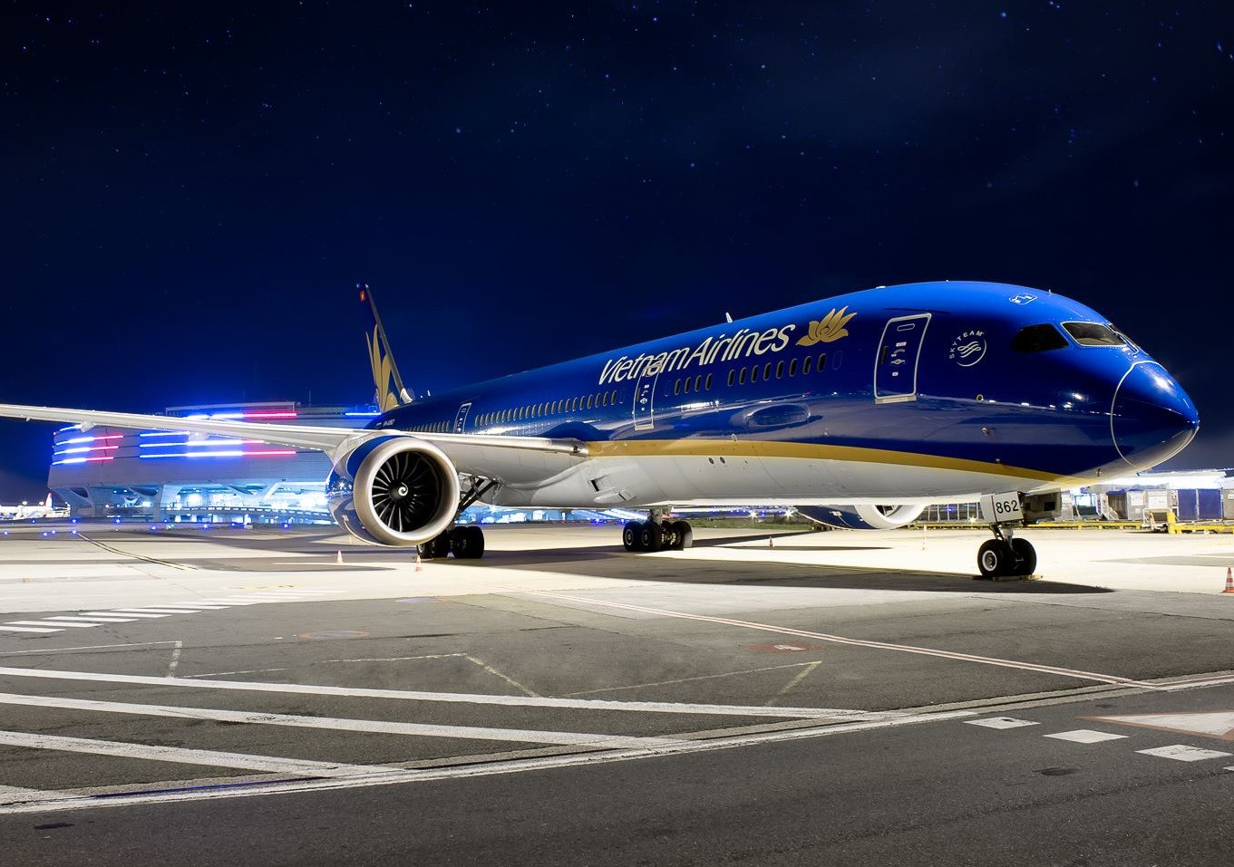 Người dân và du khách sử dụng chuyến bay đêm của Vietnam Airlines theo khung giờ trước 6h sáng và sau 21h sẽ được thụ hưởng chương trình miễn giảm giá phòng. Người dân và du khách sử dụng chuyến bay đêm của Vietnam Airlines theo khung giờ trước 6h sáng và sau 21h sẽ được thụ hưởng chương trình miễn giảm giá phòng.