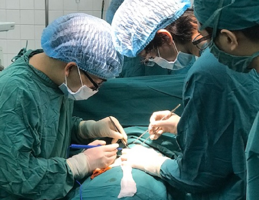 Phát hiện sớm tình trạng tắc ruột và can thiệp kịp thời sẽ giúp trẻ tránh được biến chứng nguy hiểm (ảnh minh họa)