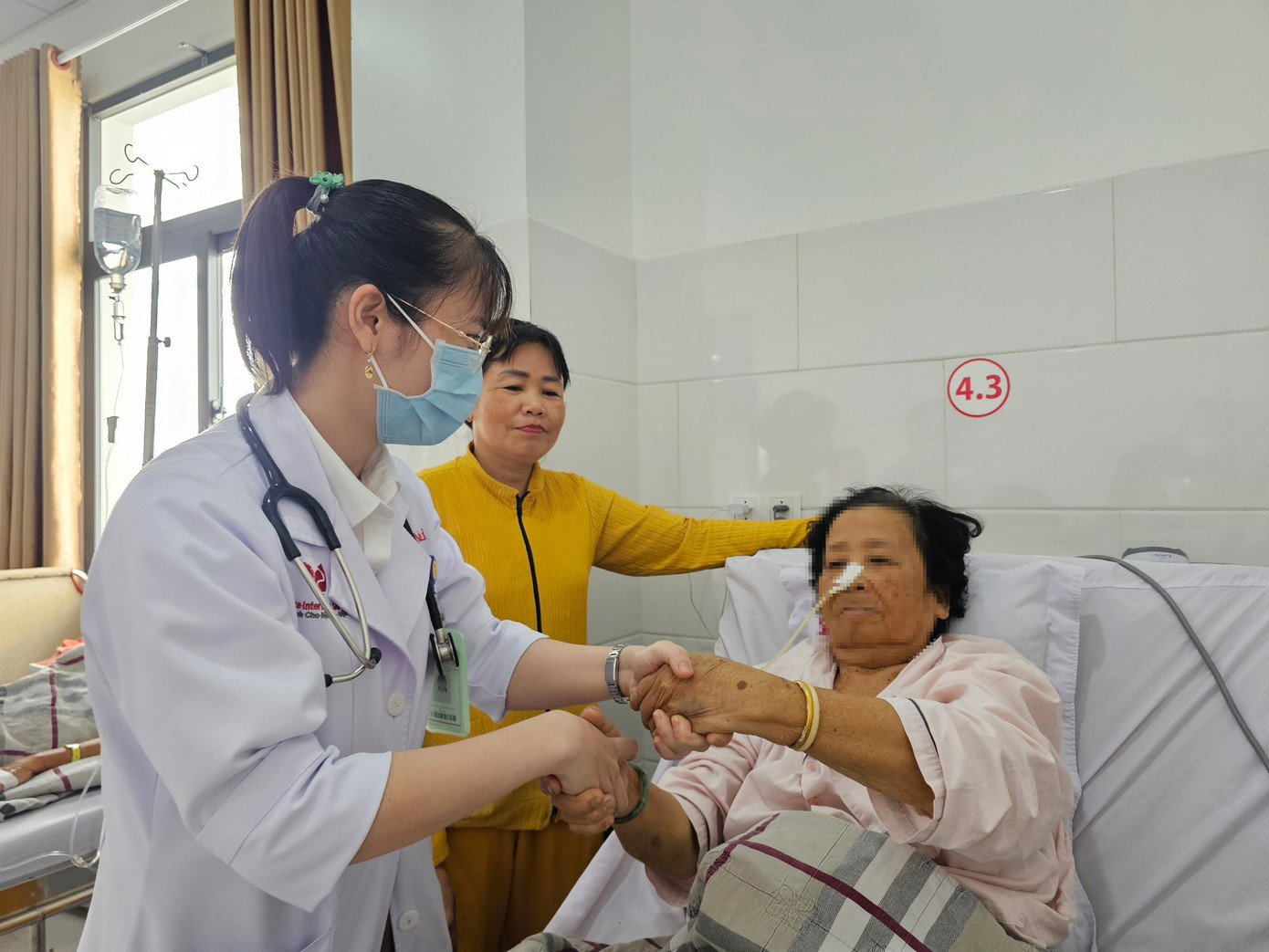 Nữ bệnh nhân đã may mắn qua cơn nguy kịch nhờ được can thiệp đột quỵ trong &quot;giờ vàng&quot;