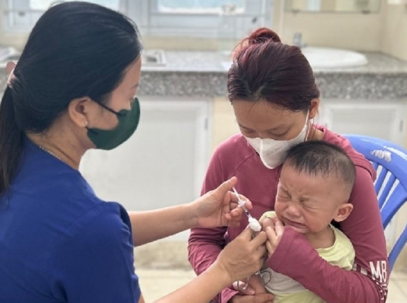 Sắp tới, TPHCM sẽ triển khai chiến dịch tiêm vắc xin sởi cho trẻ từ 6 đến 9 tháng tuổi