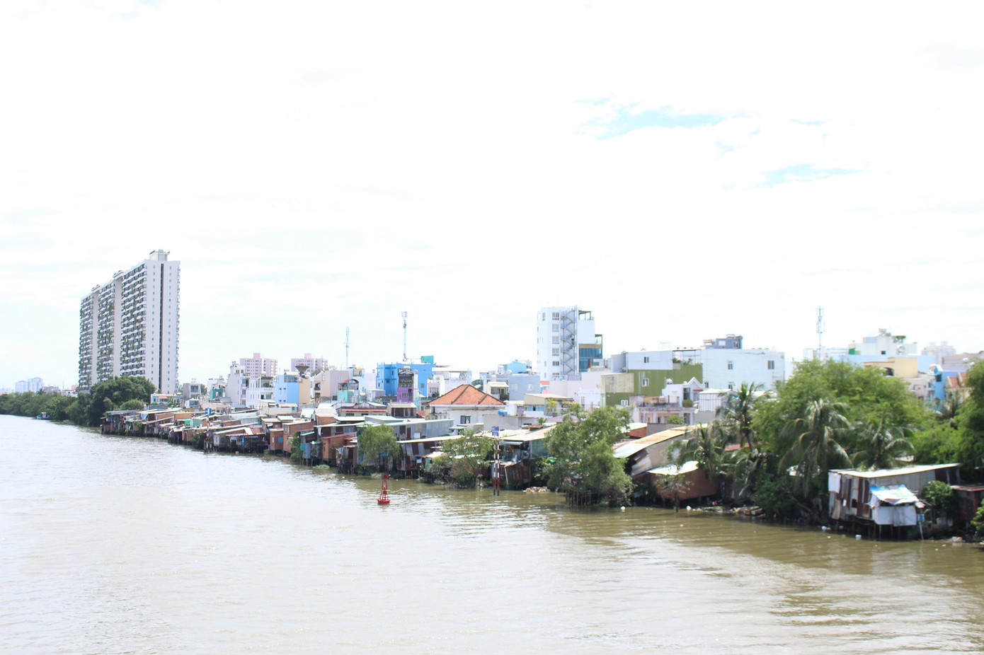 TPHCM sẽ tiến hành nạo vét, cải tạo chỉnh trang đô thị bờ bắc của Kênh Đôi (ảnh: Vân Sơn) TPHCM sẽ tiến hành nạo vét, cải tạo chỉnh trang đô thị bờ bắc của Kênh Đôi (ảnh: Vân Sơn)