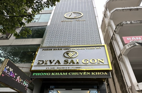Phòng khám chuyên khoa Thẩm mỹ Diva Sài Gòn nơi thực hiện cuộc phẫu thuật vùng kín cho bệnh nhân dẫn đến sốc phản vệ. Phòng khám chuyên khoa Thẩm mỹ Diva Sài Gòn nơi thực hiện cuộc phẫu thuật vùng kín cho bệnh nhân dẫn đến sốc phản vệ.