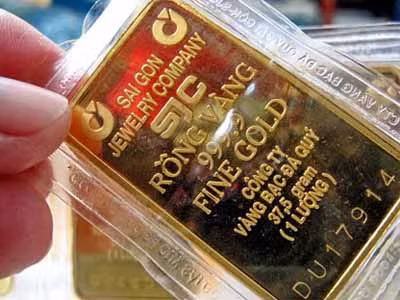 Với tiềm lực dự trữ lên tới trên 12 tuần nhập khẩu, trong khi mỗi tấn vàng chỉ khoảng 50 triệu USD, giả định, Ngân hàng Nhà nước đã bán ra 40 tấn vàng thì cũng chỉ mới tiêu tốn khoảng 2 - 2,5 tỷ USD, một con số không tác động gì nhiều tới dự trữ ngoại hối cũng như cung cầu ngoại tệ trên thị trường