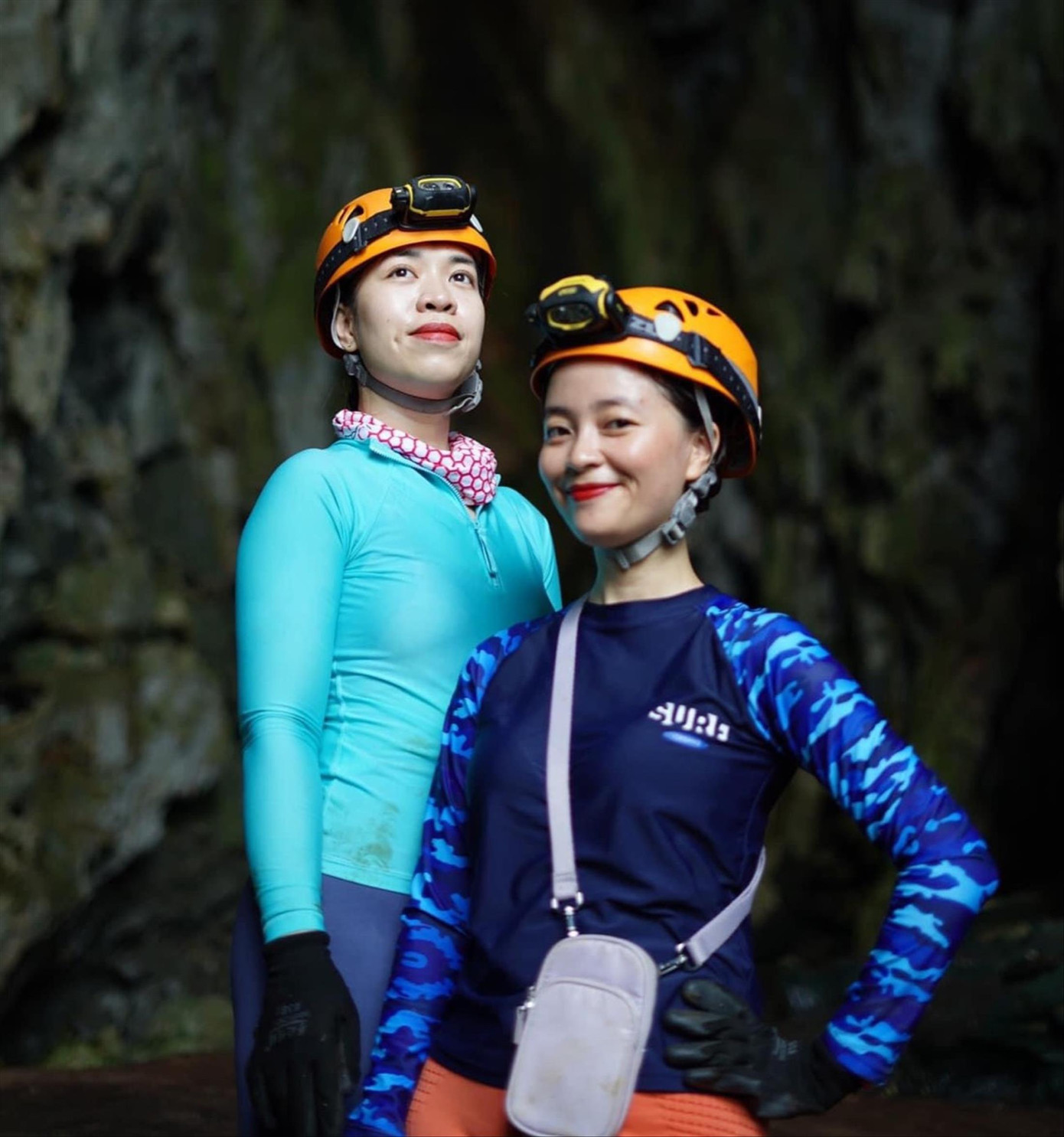 Hoàng Thuỳ Dương (đứng trước) chọn gần gũi thiên nhiên để tự chữa lành. Hoàng Thuỳ Dương (đứng trước) chọn gần gũi thiên nhiên để tự chữa lành.