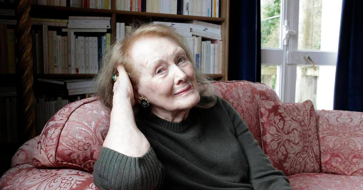 Nhà văn Annie Ernaux Nhà văn Annie Ernaux