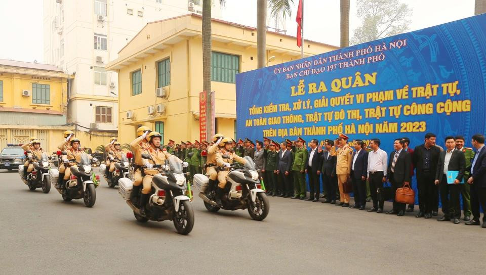 Ban Chỉ đạo 197 và Ban ATGT thành phố ra quân đảm bảo trật tự đô thị, ATGT năm 2023