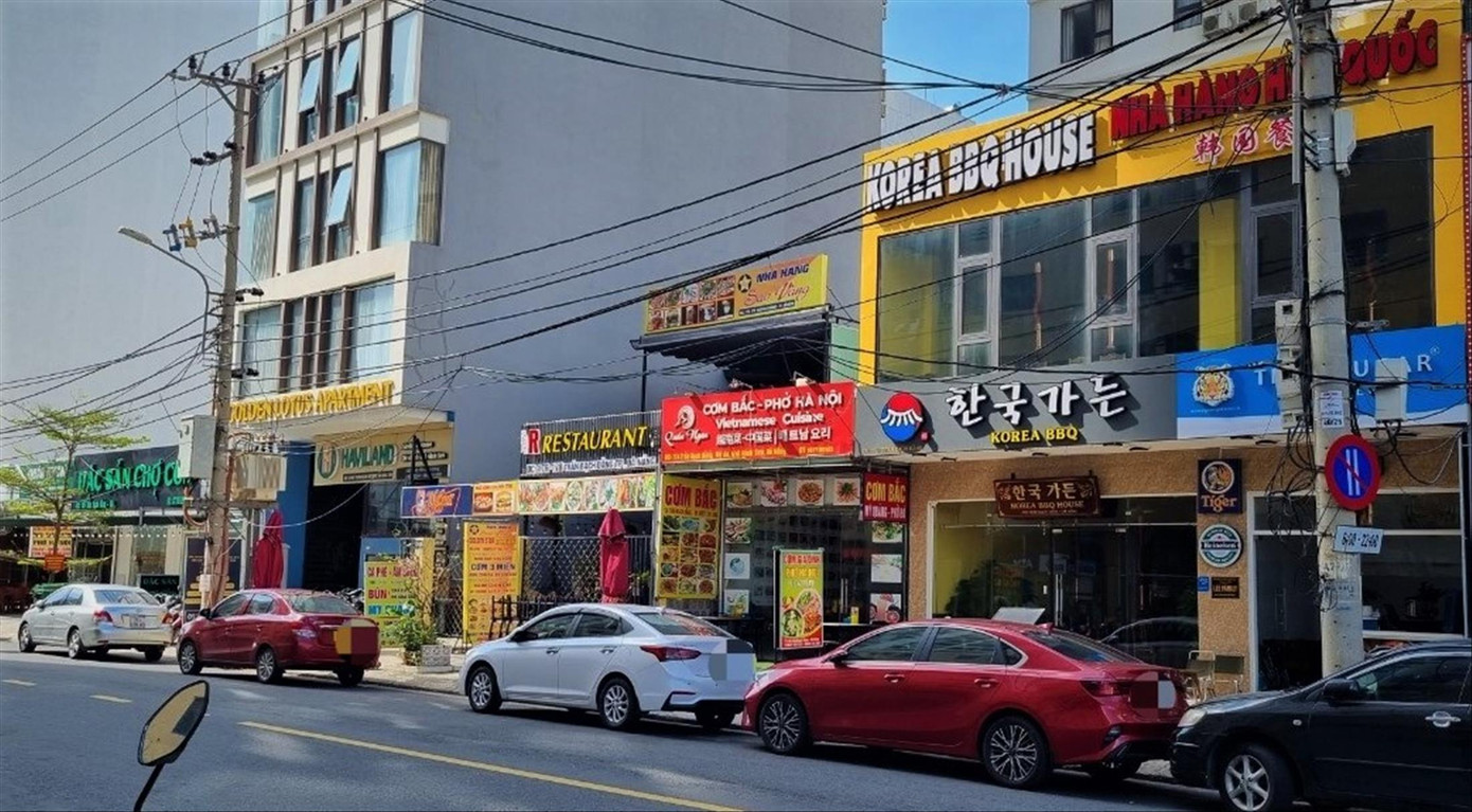 Dịch vụ lái xe hộ giúp khách đi ô tô sau khi uống rượu bia về nhà an toàn