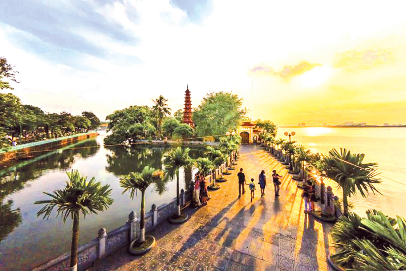 Không gian du lịch hồ Tây đang cần một “cú hích” để phát triển