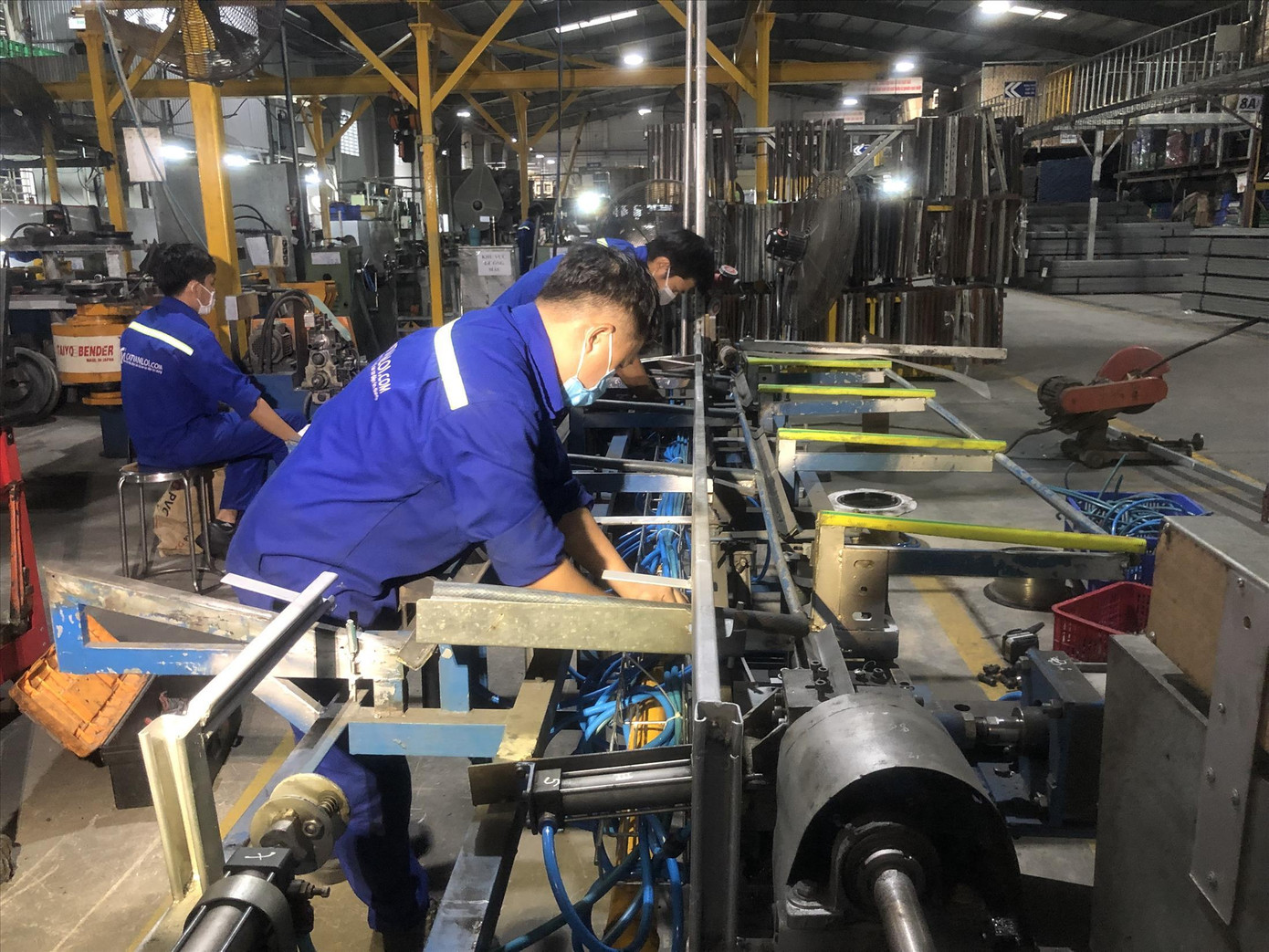 Ðể có nhân lực chất lượng cao, Công ty Cát Vạn Lợi đã liên kết với các trường đào tạo từ giảng đường (ảnh: U.P).