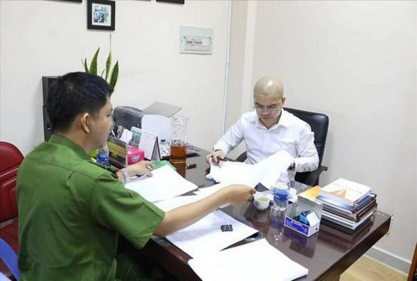 Nguyễn Thái Luyện thời điểm làm việc với Cơ quan điều tra. Ảnh: P.V Nguyễn Thái Luyện thời điểm làm việc với Cơ quan điều tra. Ảnh: P.V