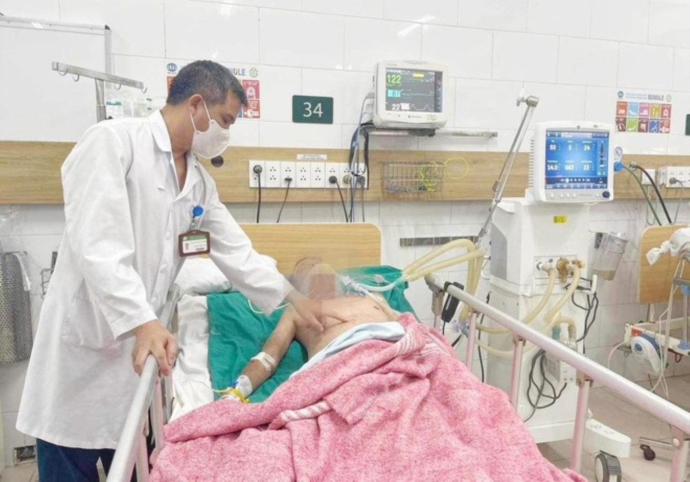 Bệnh nhân ngộ độc rượu điều trị tại Trung tâm Chống độc Bệnh nhân ngộ độc rượu điều trị tại Trung tâm Chống độc