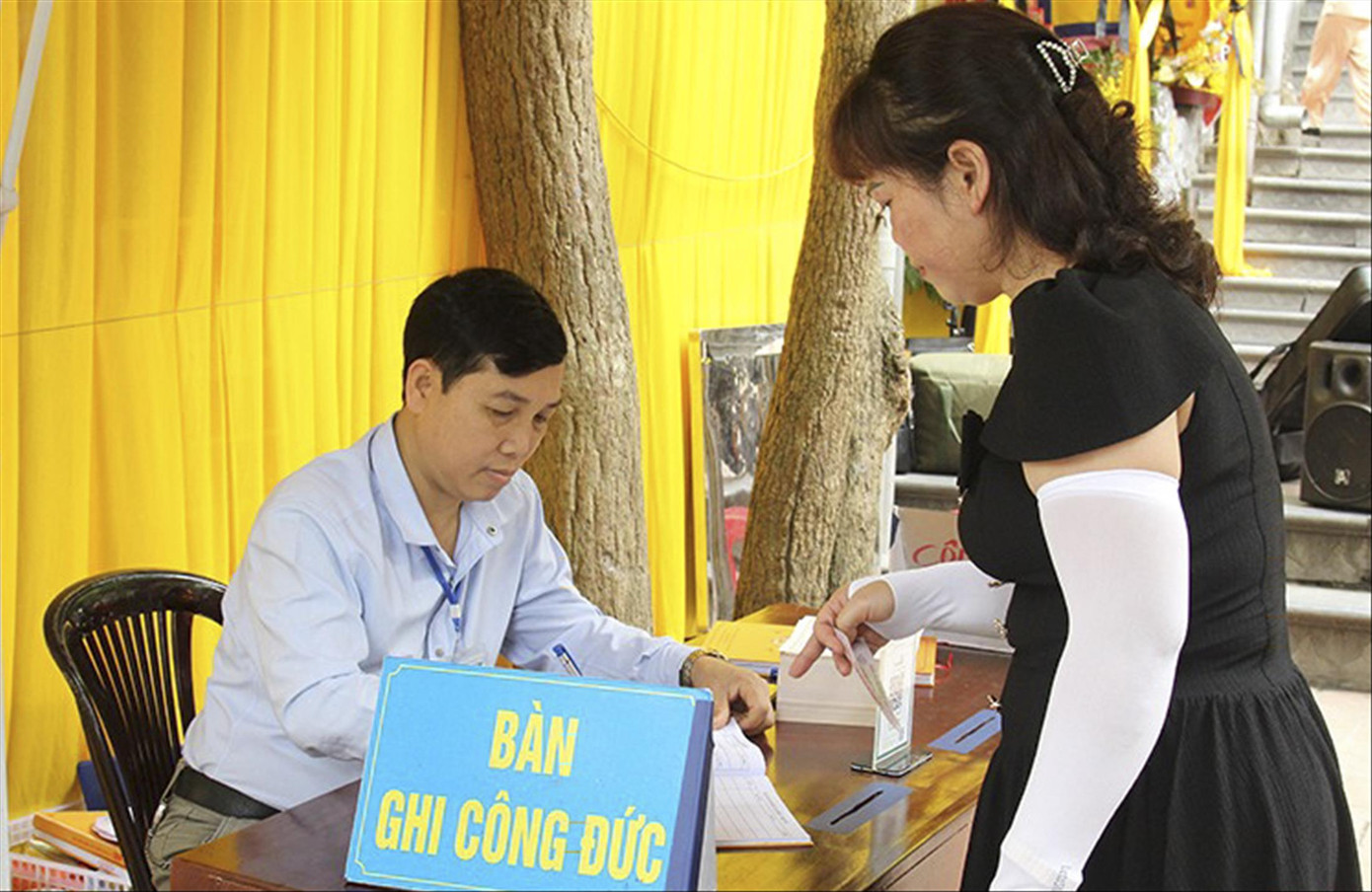 Tiền công đức được minh bạch