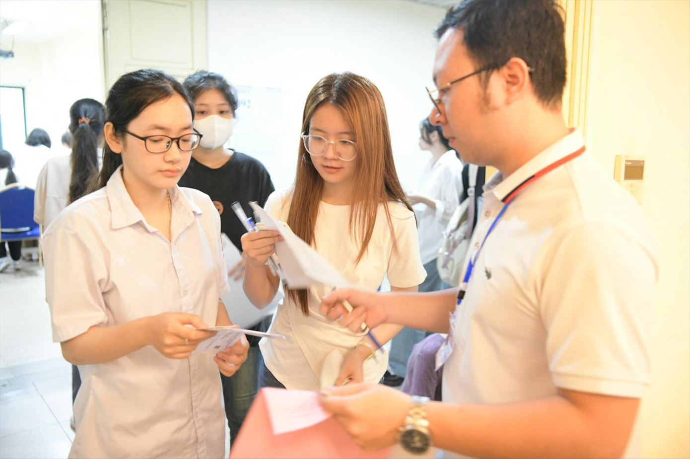 Thí sinh dự thi đánh giá năng lực để xét tuyển vào Trường ĐH Sư phạm Hà Nội năm 2024. Ảnh: Như Ý Thí sinh dự thi đánh giá năng lực để xét tuyển vào Trường ĐH Sư phạm Hà Nội năm 2024. Ảnh: Như Ý