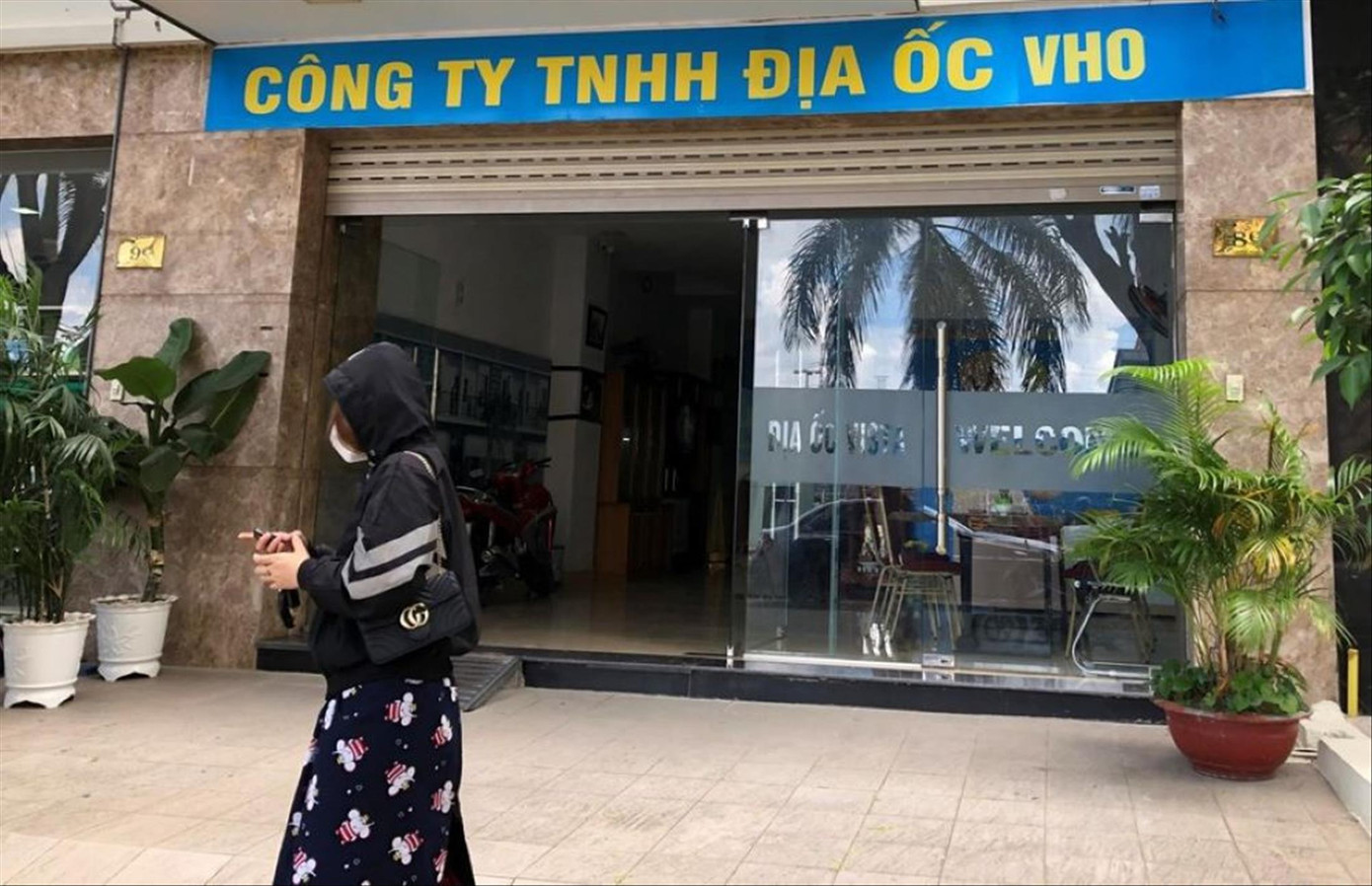 Trụ sở Công ty VHO sau khi giám đốc bị khởi tố. Ảnh: H.C