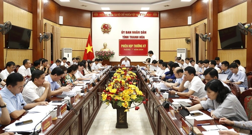 UBND tỉnh Thanh Hóa tổ chức phiên họp thường kỳ tháng 7/2024 nghe báo cáo tình hình kinh tế - xã hội; thảo luận, quyết định các giải pháp trọng tâm phát triển kinh tế - xã hội tháng 8/2024 và một số nội dung quan trọng khác