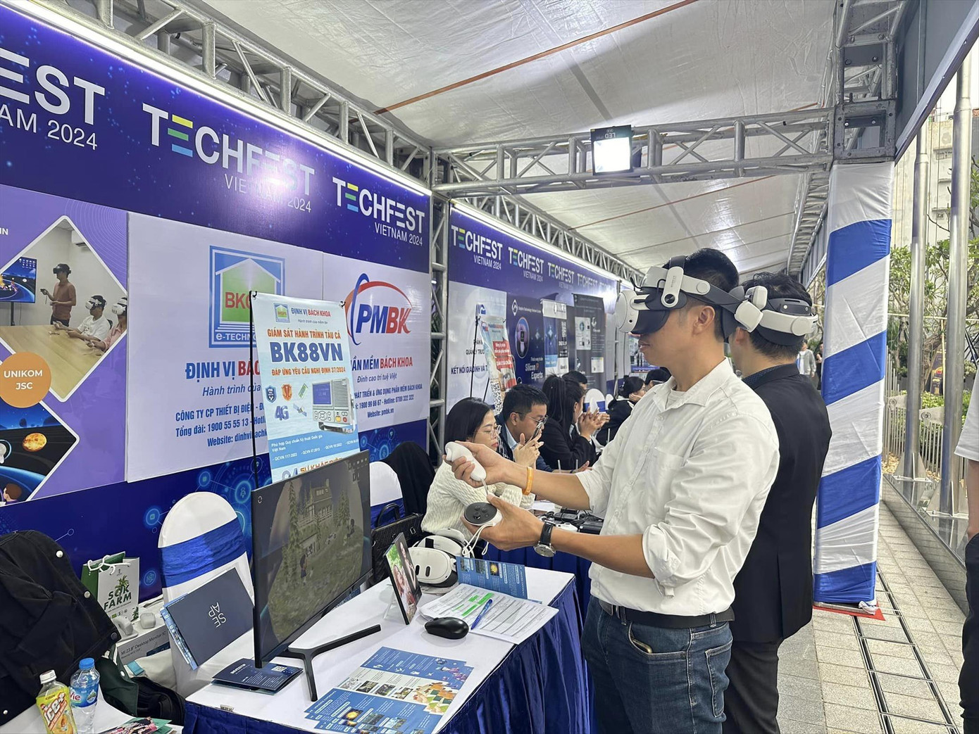 Triển lãm các sản phẩm, dịch vụ khởi nghiệp sáng tạo trong khuôn khổ Ngày hội khởi nghiệp sáng tạo Việt Nam 2024.