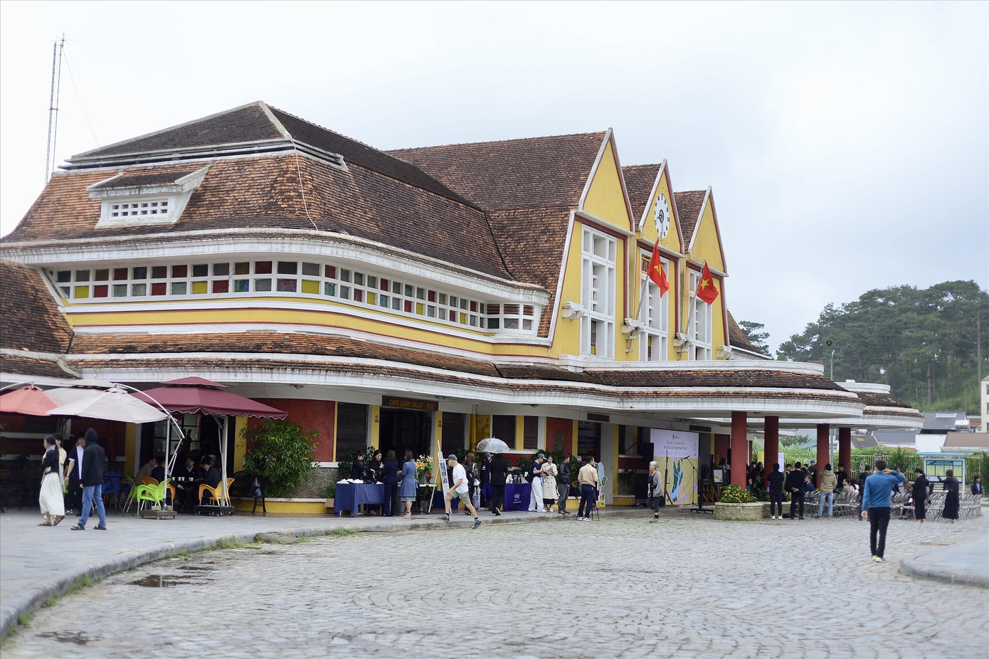 Ga Đà Lạt là một điểm đến không thể thiếu đối với du khách khi đến Đà Lạt. Ga Đà Lạt là một điểm đến không thể thiếu đối với du khách khi đến Đà Lạt.