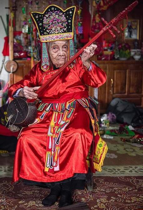 Cụ Mỗ Thị Kịt