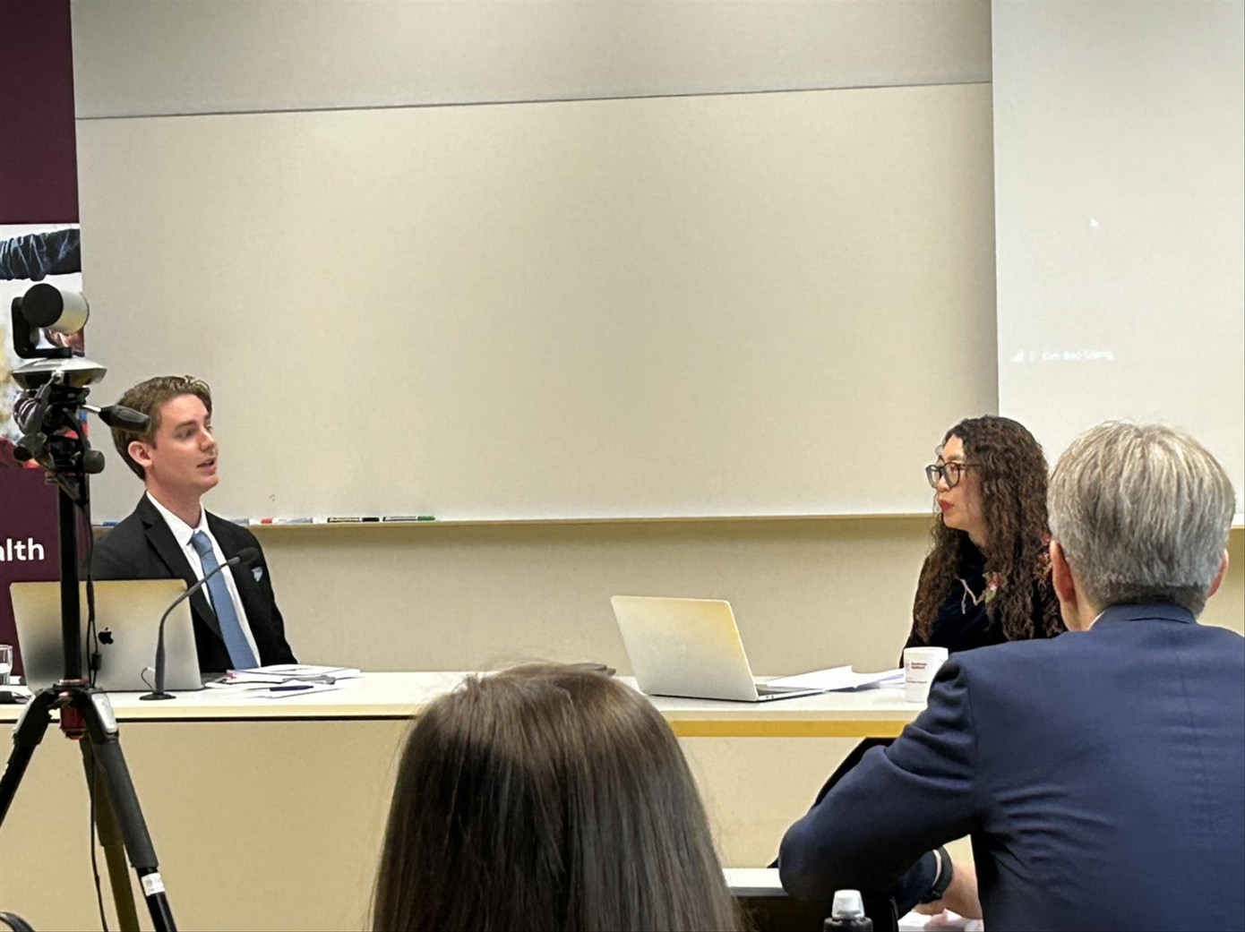 PGS.TS Kim Bảo Giang với vai trò là phản biện luận án tiến sĩ tại Học viện Karolinska vừa qua. Ảnh: NVCC PGS.TS Kim Bảo Giang với vai trò là phản biện luận án tiến sĩ tại Học viện Karolinska vừa qua. Ảnh: NVCC