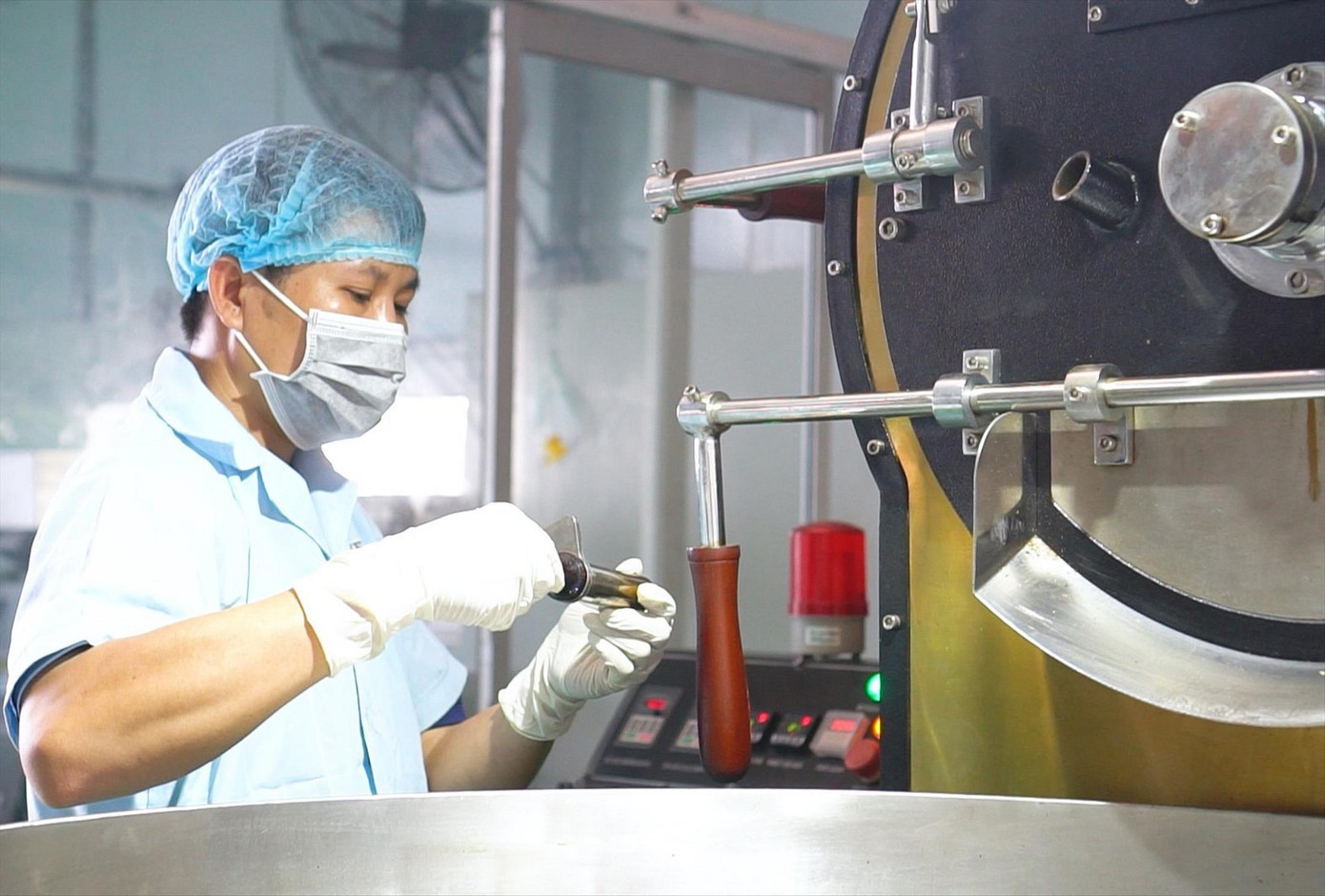 Nhu cầu tuyển dụng lao động của nhiều ngành nghề sẽ tăng cao tại TPHCM. Ảnh: Uyên Phương Nhu cầu tuyển dụng lao động của nhiều ngành nghề sẽ tăng cao tại TPHCM. Ảnh: Uyên Phương