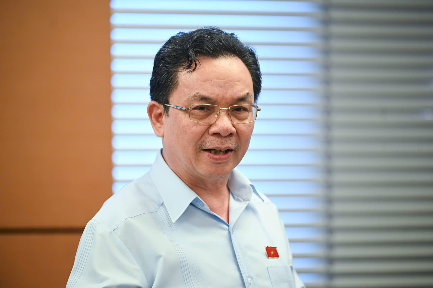 Đại biểu Hoàng Văn Cường