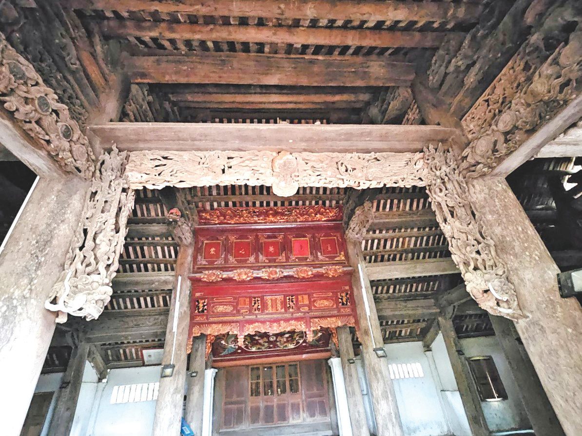 Hình tượng Rồng được khắc họa tinh xảo thể hiện ước mong của dân làng Hình tượng Rồng được khắc họa tinh xảo thể hiện ước mong của dân làng