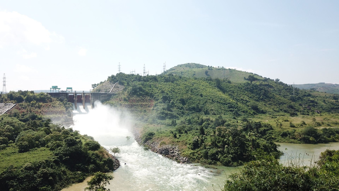 Toàn cảnh Nhà máy thuỷ điện Buôn Kuốp Toàn cảnh Nhà máy thuỷ điện Buôn Kuốp