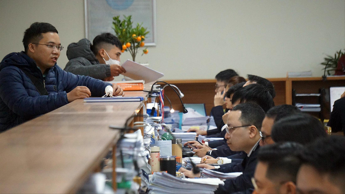 Làm thủ tục thông quan hàng hóa tại Hải quan Hải Phòng