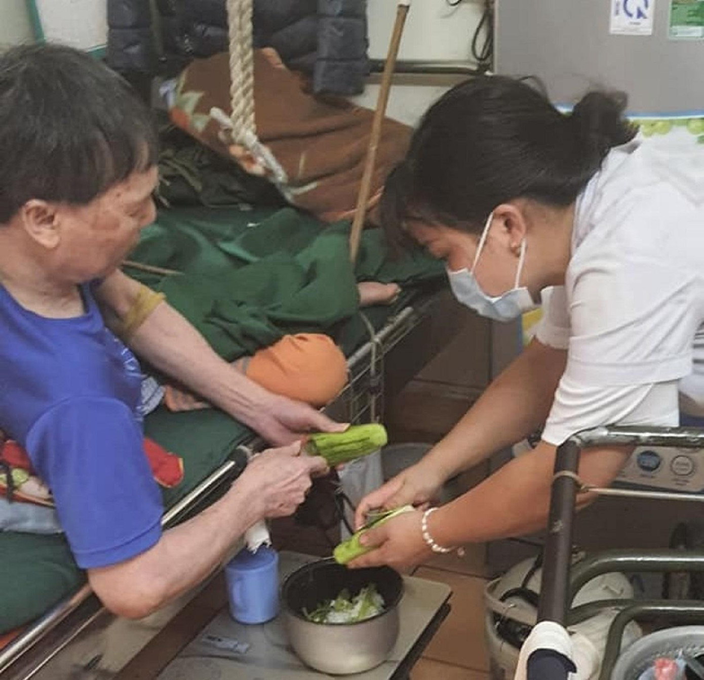 Chăm sóc thương binh tại Trung tâm Chăm sóc thương binh tại Trung tâm