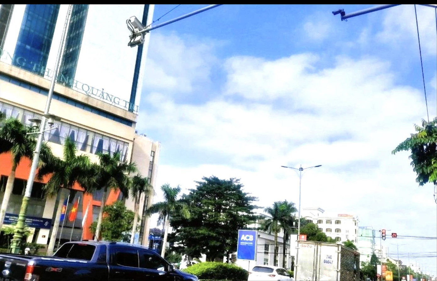 Một trong những điểm lắp đặt hệ thống camera giám sát trật tự ATGT tại TP Đông Hà, tỉnh Quảng Trị. Một trong những điểm lắp đặt hệ thống camera giám sát trật tự ATGT tại TP Đông Hà, tỉnh Quảng Trị.