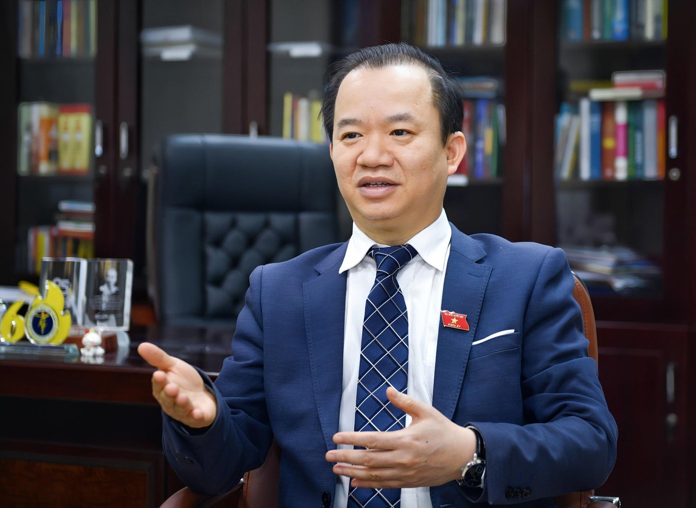 PGS.TS Bùi Hoài Sơn