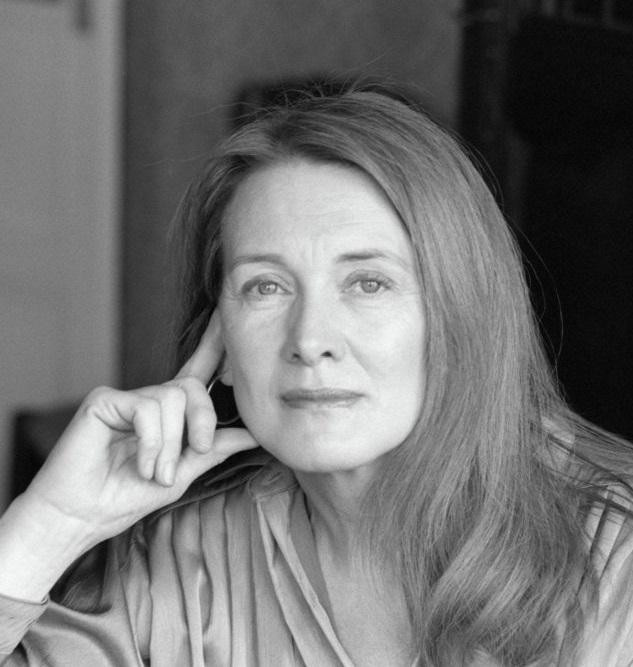 Nhà văn Annie Ernaux thời trẻ Nhà văn Annie Ernaux thời trẻ