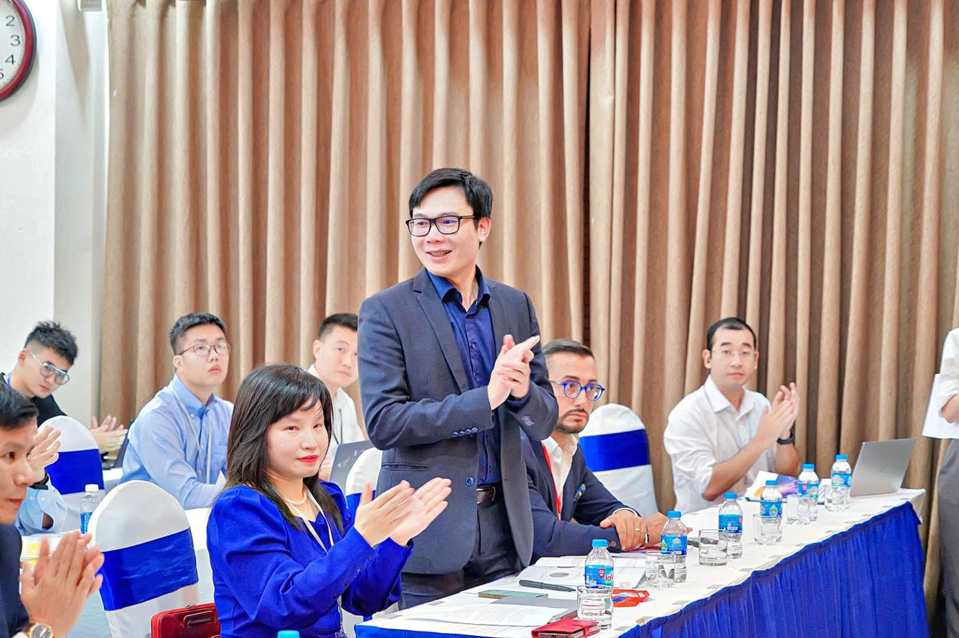 GS Nguyễn Đức Khương tại một hội thảo